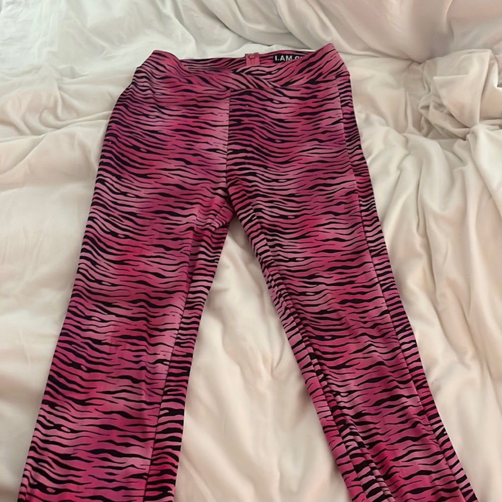 I am Gia pink tiger print pants size XS